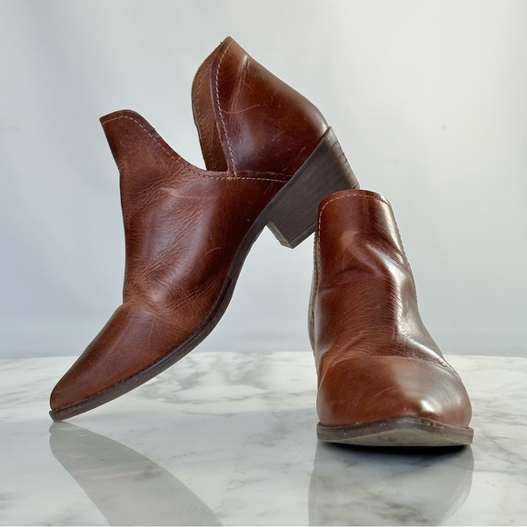 Steve Madden Austin Cognac Leather Ankle Booties • Sz 9 - Picture 4 of 12